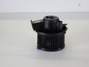 Usados Motor de ventilador de calefactor Citroen Xsara Picasso (CH) 1.6 Precio € 30,00 Norma de margen ofrecido por Gebr Opdam B.V.