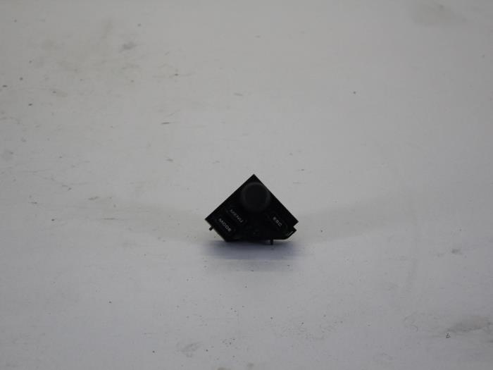 Usagé Panneau de commandes navigation Peugeot 607 (9D/U) 2.2 HDi 16V FAP Prix sur demande proposé par Gebr Opdam B.V.