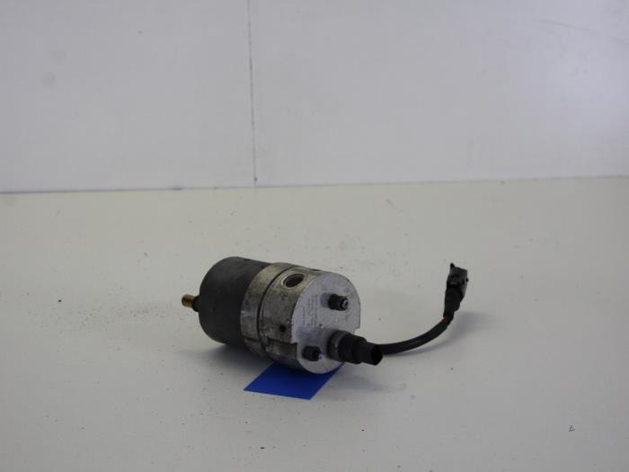 Begagnade ESP-pump Peugeot 607 (9D/U) 2.2 HDi 16V FAP Pris på förfrågan erbjuds av Gebr Opdam B.V.