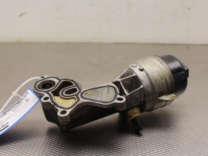 Oil filter housing Peugeot 207 SW 1.4 16V Vti V758311180