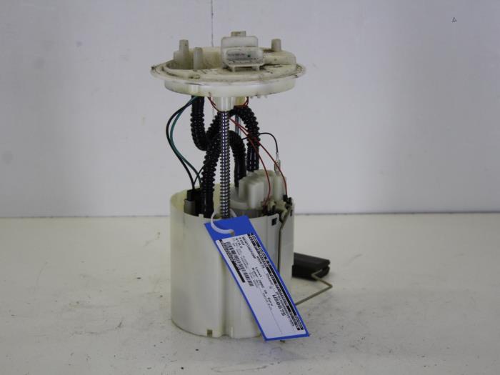 Usagé Pompe essence Fiat Stilo (192A/B) 2.4 20V Abarth 3-Drs. Prix € 24,00 Règlement à la marge proposé par Gebr Opdam B.V.