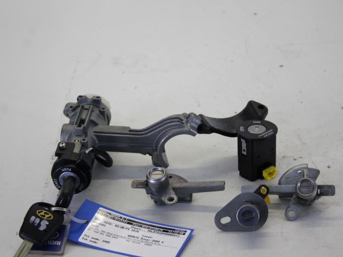 Set of cylinder locks (complete) from a Hyundai Getz 1.4i 16V 2008