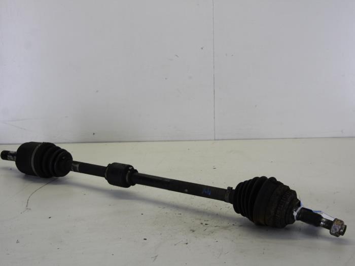 Front drive shaft, right from a Daewoo Tacuma 2.0 16V 2005
