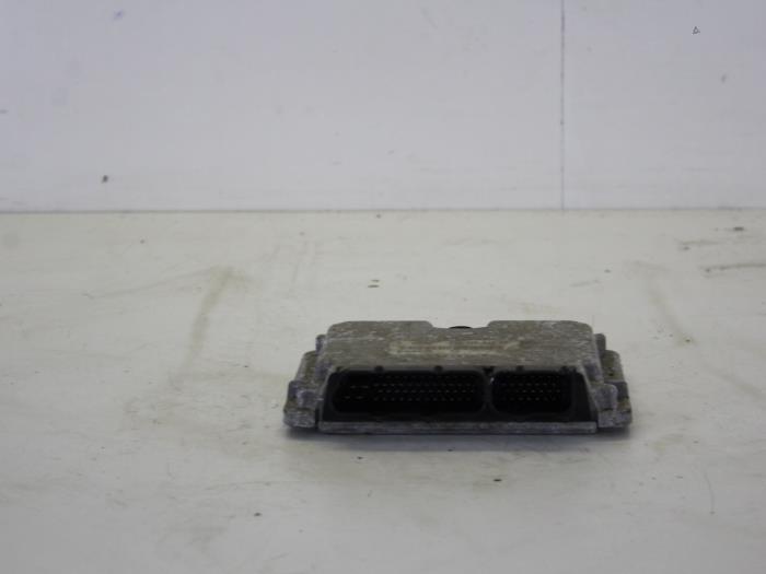 Used Engine management computer Skoda Octavia Combi (1U5) 2.0 SLX Price € 85,00 Margin scheme offered by Gebr Opdam B.V.