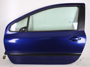 Gebrauchte Tür 2-türig links Peugeot 307 (3A/C/D) 1.6 16V Preis € 100,00 Margenregelung angeboten von Gebr Opdam B.V.