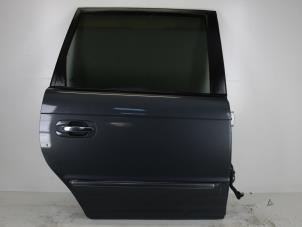 Gebrauchte Tür 4-türig rechts hinten Hyundai Trajet 2.0 CVVT 16V Preis auf Anfrage angeboten von Gebr Opdam B.V.