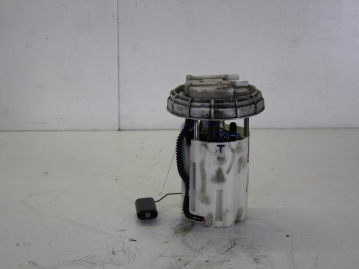 Begagnade Elektrisk bränslepump Alfa Romeo 147 (937) 1.9 JTDM Pris € 26,00 Marginaltabell erbjuds av Gebr Opdam B.V.