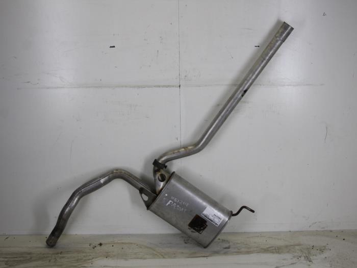 Exhaust middle silencer from a Volkswagen Passat Variant (3B5) 1.6 1998