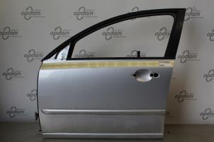 Używane Drzwi lewe przednie wersja 4-drzwiowa Volvo V50 (MW) 1.6 D 16V Cena € 200,00 Procedura marży oferowane przez Gebr Opdam B.V.