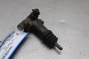 Used Clutch slave cylinder Hyundai Getz 1.4i 16V Price € 25,00 Margin scheme offered by Gebr Opdam B.V.