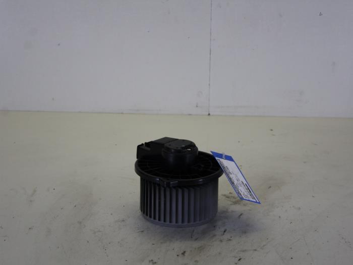 Silnik wentylatora nagrzewnicy z Daihatsu Cuore (L251/271/276) 1.0 12V DVVT 2007