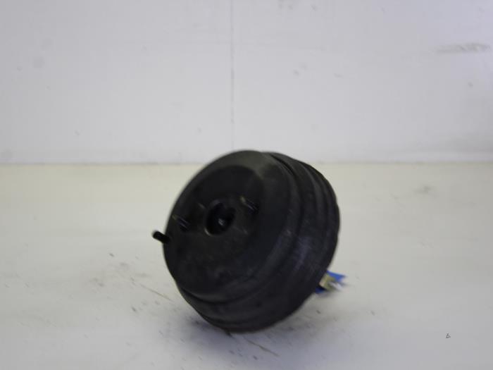 Usagé Servo frein MG ZS 1.8 16V 120 Prix € 30,00 Règlement à la marge proposé par Gebr Opdam B.V.