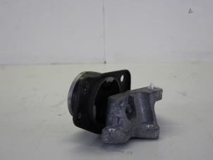 Used Gearbox mount Mitsubishi Colt (Z2/Z3) 1.5 16V CZ3 Price on request offered by Gebr Opdam B.V.
