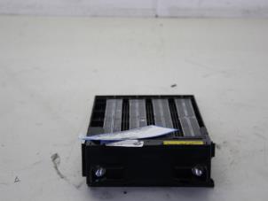 Used Heating element BMW 5 serie (F10) 520d 16V Price on request offered by Gebr Opdam B.V.