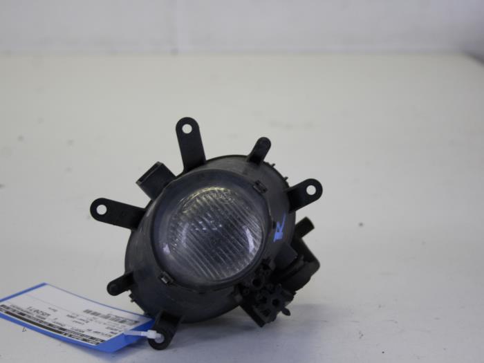 Fog light, front right from a BMW 3 serie Touring (E46/3) 318d 16V 2004