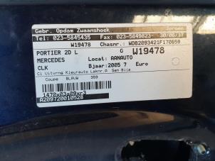 Usagé Portière 2portes gauche Mercedes CLK (W209) 1.8 200 K 16V Prix € 200,00 Règlement à la marge proposé par Gebr Opdam B.V.