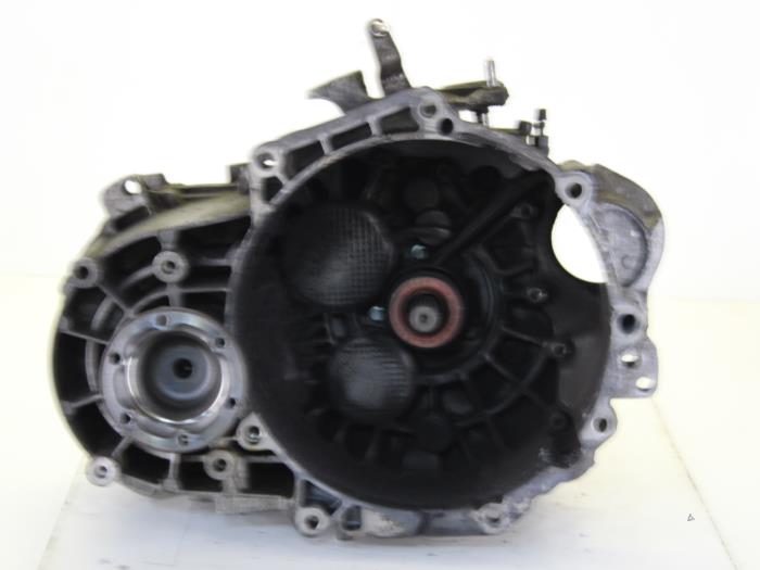 Gebrauchte Getriebe Volkswagen Passat (3C2) 2.0 TDI 16V 140 Preis € 382,00 Margenregelung angeboten von Gebr Opdam B.V.