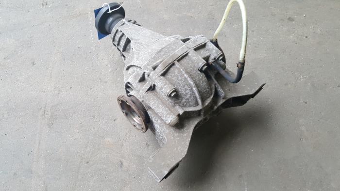 Rear differential from a Porsche Cayenne (9PA) 4.5 S V8 32V 2004