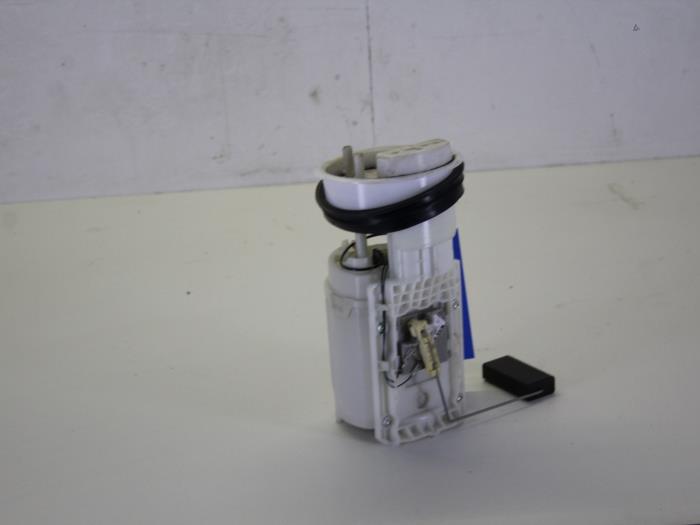 Pompe essence d'un Skoda Fabia (6Y5) 1.4i 16V 2007