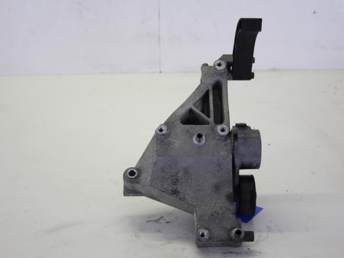 Gebrauchte Spannrolle Multiriemen Ford Ka II 1.2 Preis auf Anfrage angeboten von Gebr Opdam B.V.