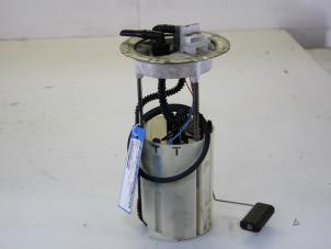 Used Electric fuel pump Fiat Ducato (243/244/245) 2.8 JTD 15 Price on request offered by Gebr Opdam B.V.