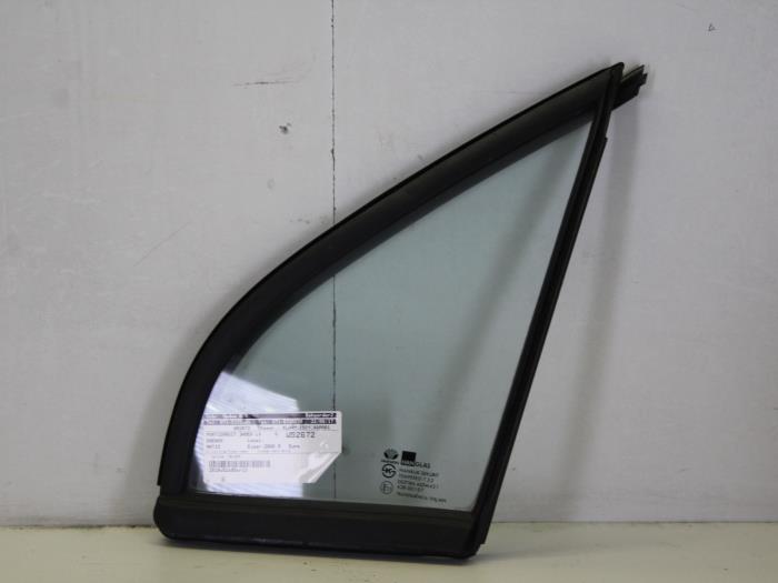 Usados Ventanilla triangular izquierda delante Chevrolet Matiz 0.8 S,SE Precio de solicitud ofrecido por Gebr Opdam B.V.
