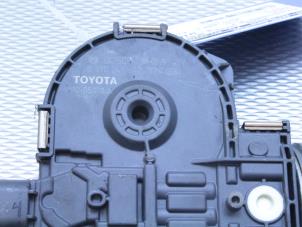 Używane Silnik wycieraczek przednich Toyota Avensis Wagon (T27) 2.0 16V D-4D-F Cena na żądanie oferowane przez Gebr Opdam B.V.