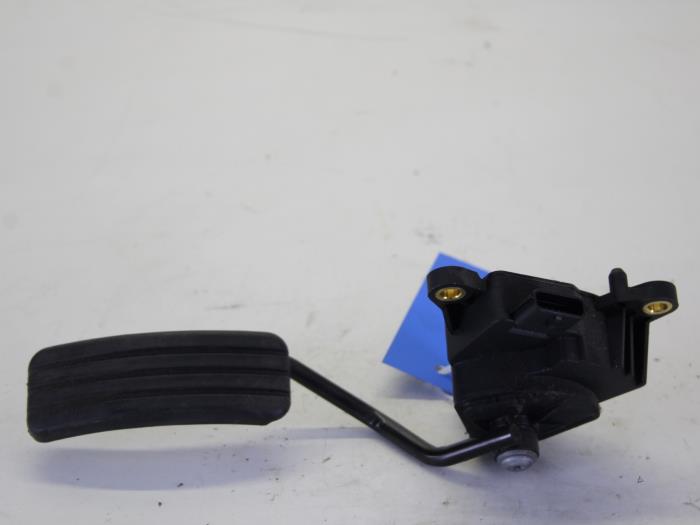 Begagnade Gaspedalsensor Renault Megane II Grandtour (KM) 1.6 16V Pris på förfrågan erbjuds av Gebr Opdam B.V.