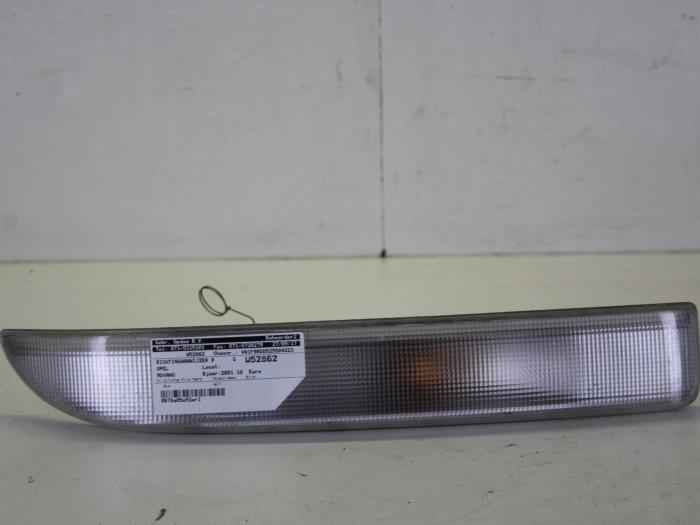 Indicator, right from a Opel Movano Combi 2.2 DTI 2001