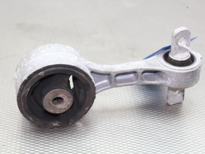 Used Engine mount Honda Civic (FK/FN) 1.8i VTEC 16V Price on request offered by Gebr Opdam B.V.