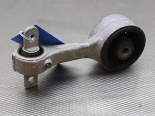 Engine mount from a Honda Civic (FK/FN) 1.8i VTEC 16V 2011
