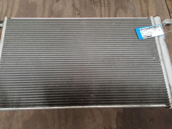 Usagé Radiateur clim Opel Zafira Tourer (P12) 2.0 CDTI 16V 130 Ecotec Prix sur demande proposé par Gebr Opdam B.V.