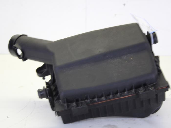 Begagnade Luftfilterhus Saab 9-3 II Sport Sedan (YS3F) 2.0t 16V Pris € 26,00 Marginaltabell erbjuds av Gebr Opdam B.V.