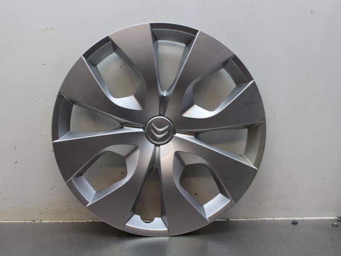 Wheel cover (spare) from a Citroën C4 Berline (NC) 1.2 12V PureTech 130 2015