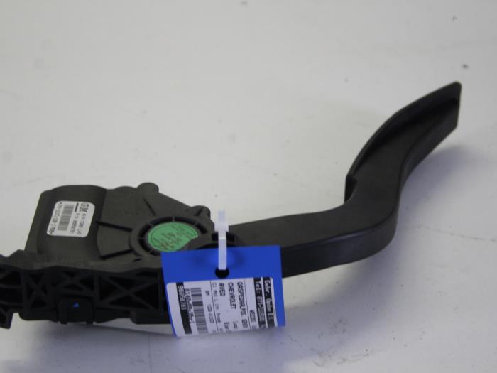 Begagnade Gaspedalsensor Chevrolet Aveo 1.2 16V Pris på förfrågan erbjuds av Gebr Opdam B.V.