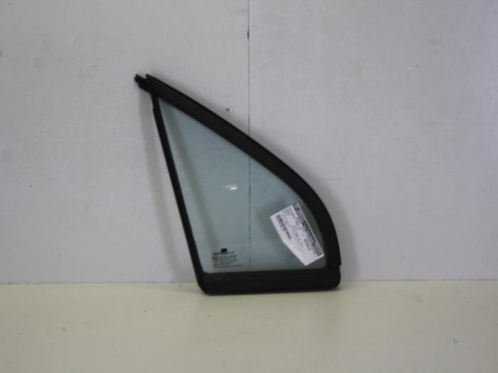 Usados Ventanilla triangular derecha delante Chevrolet Matiz 0.8 S,SE Precio de solicitud ofrecido por Gebr Opdam B.V.