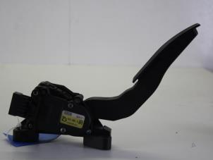 Used Throttle pedal position sensor Opel Vectra C GTS 2.2 DTI 16V Price on request offered by Gebr Opdam B.V.
