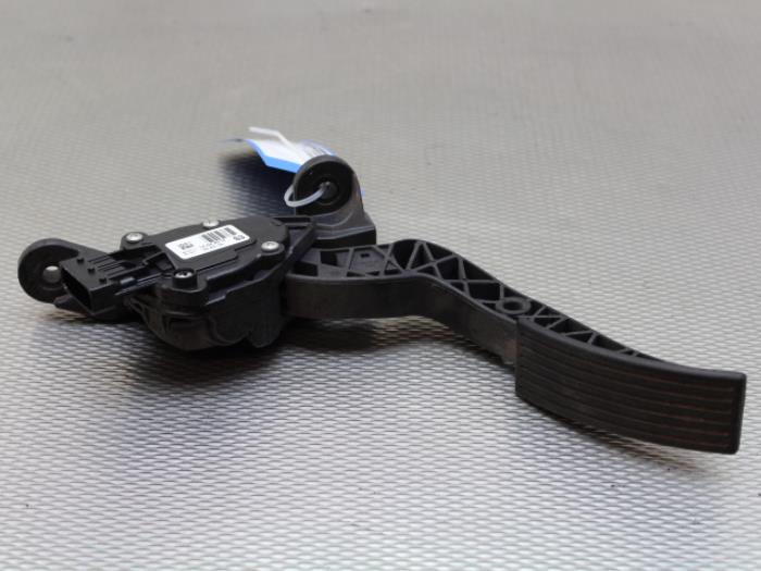 Begagnade Gaspedalsensor Kia Rio III (UB) 1.1 CRDi VGT 12V Pris € 34,00 Marginaltabell erbjuds av Gebr Opdam B.V.