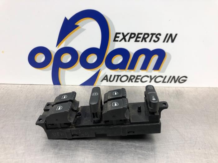 Usados Interruptor de ventanilla eléctrica Seat Leon (1M1) 1.8 20V Precio € 21,00 Norma de margen ofrecido por Gebr Opdam B.V.