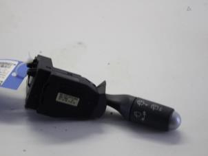 Usados Interruptor de limpiaparabrisas Smart Fortwo Coupé (450.3) 0.7 Precio de solicitud ofrecido por Gebr Opdam B.V.