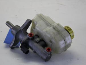 Usados Cilindro freno principal Skoda Fabia II Combi 1.2 TDI 12V Greenline Precio € 25,00 Norma de margen ofrecido por Gebr Opdam B.V.
