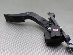 Używane Czujnik polozenia pedalu gazu Hyundai i20 1.4 CRDi 16V Cena na żądanie oferowane przez Gebr Opdam B.V.