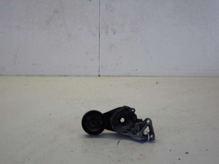 Usados Rodillo tensor correa múltiple Volkswagen Bora (1J2) 2.0 Precio de solicitud ofrecido por Gebr Opdam B.V.
