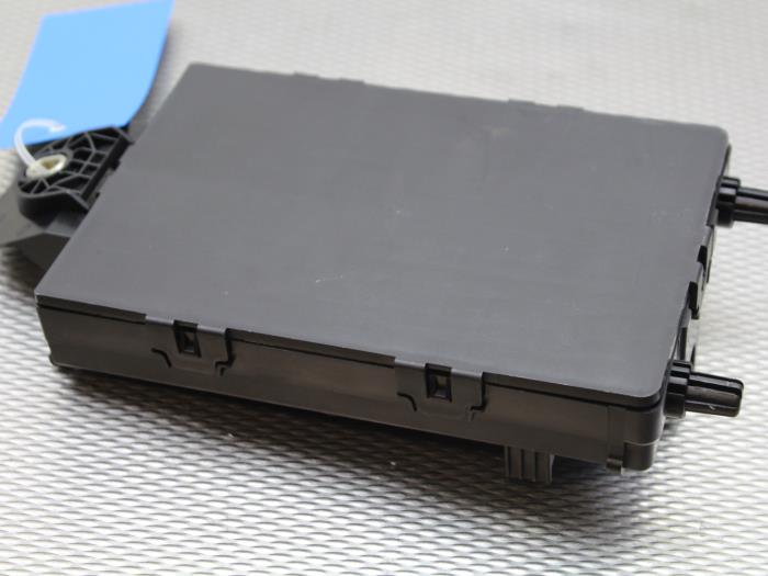Fuse box Volvo XC90 II 2.0 T8 16V Twin Engine AWD - 31346672
