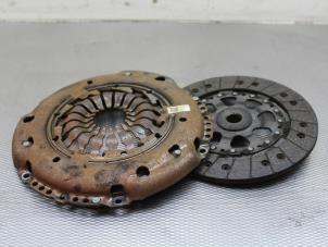 Used Clutch kit (complete) BMW 2 serie Active Tourer (F45) 218i 1.5 TwinPower Turbo 12V Price on request offered by Gebr Opdam B.V.