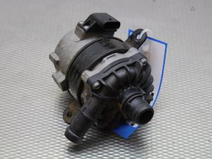 Used Water pump Volvo XC90 II 2.0 T8 16V Twin Engine AWD Price on request offered by Gebr Opdam B.V.