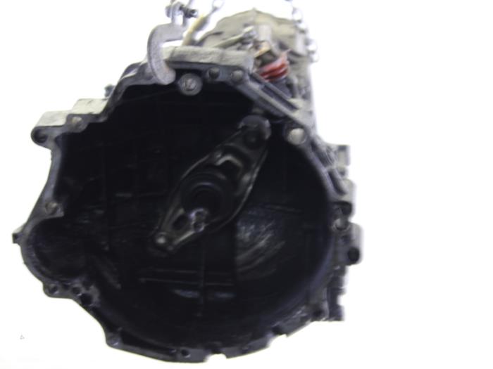 Usagé Boîte de vitesse Audi A4 Avant (B6) Prix € 255,00 Règlement à la marge proposé par Gebr Opdam B.V.