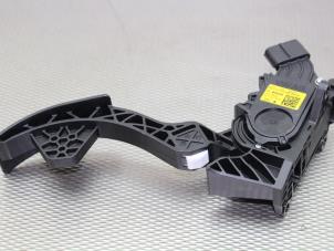 Used Accelerator pedal Skoda Fabia III Combi (NJ5) 1.2 TSI 16V Greentech Price € 50,00 Margin scheme offered by Gebr Opdam B.V.