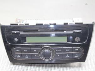 Usados Reproductor de CD y radio Mitsubishi Space Star (A0) 1.0 12V Precio de solicitud ofrecido por Gebr Opdam B.V.