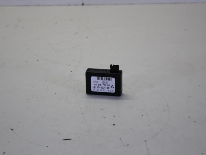 Begagnade Regnsensor Peugeot 207/207+ (WA/WC/WM) 1.4 16V Pris på förfrågan erbjuds av Gebr Opdam B.V.